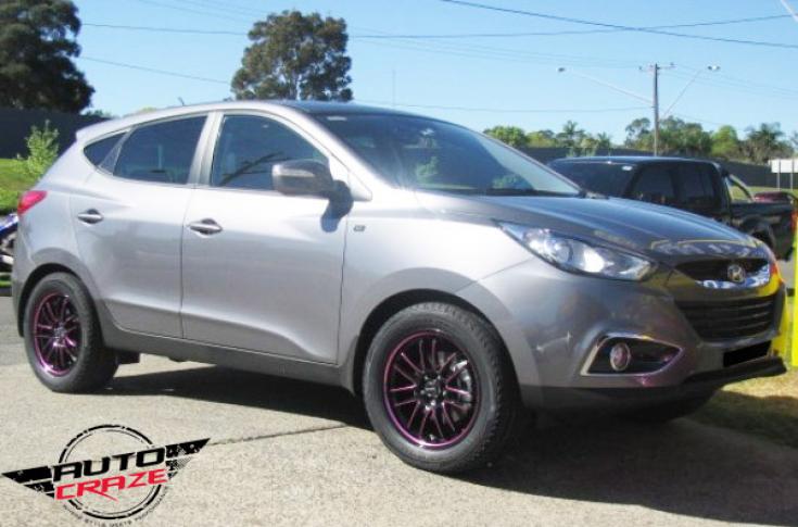 HYUNDAI IX35 DRIFTA BLACK PIPED PINK